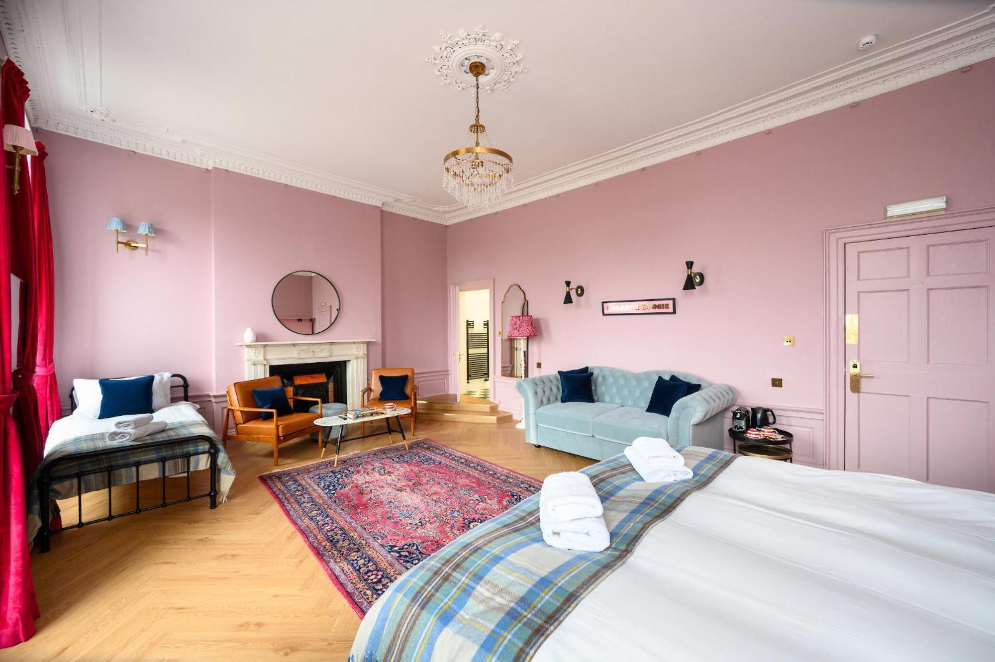 Queen Charlotte Guesthouse EDI Eksteriør billede