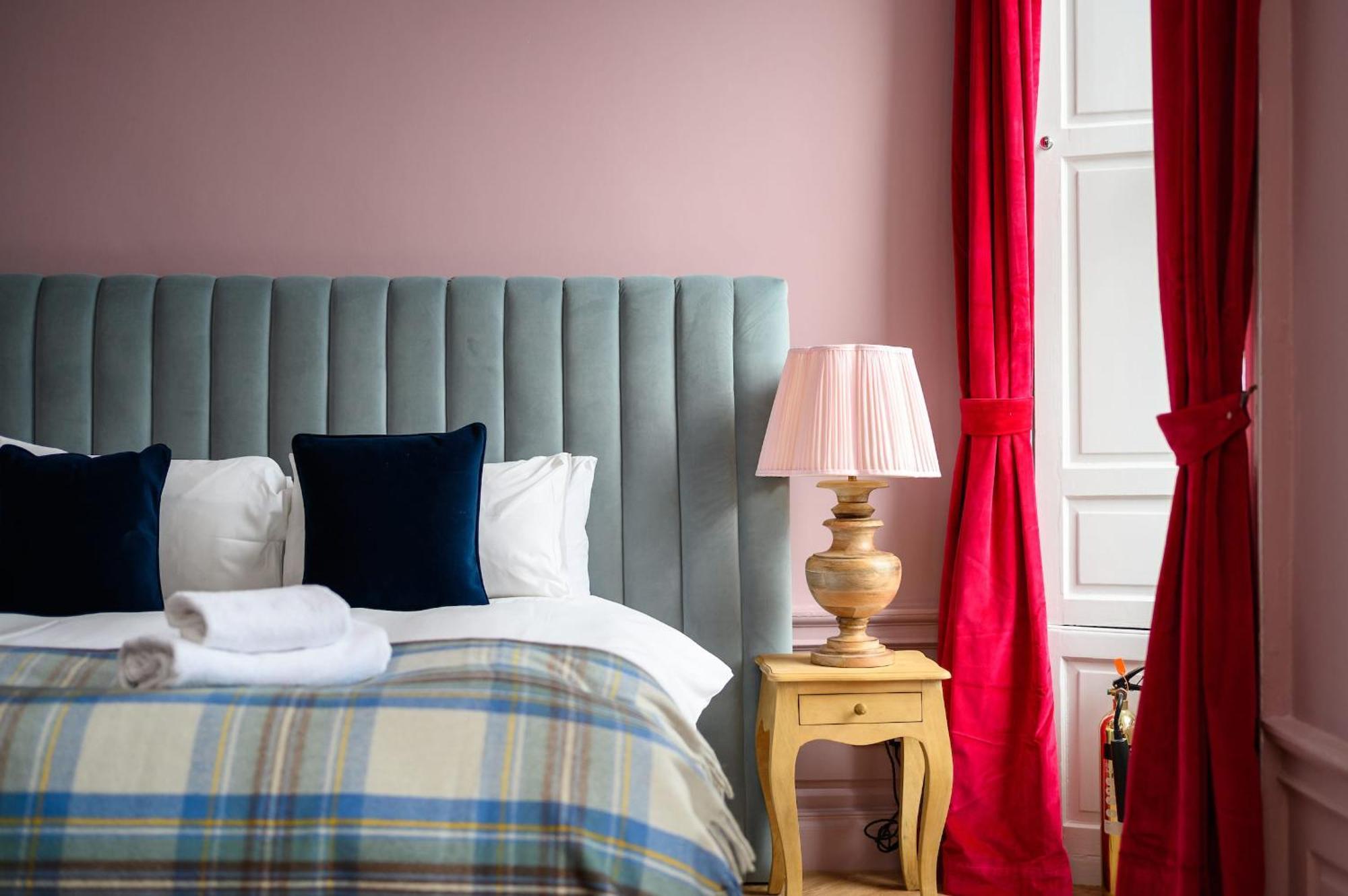 Queen Charlotte Guesthouse EDI Eksteriør billede